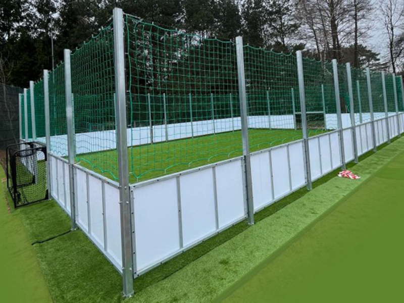 BOISKO DO MINI PIŁKI NOŻNEJ 15,00 X 10,00M – TULEJOWANE