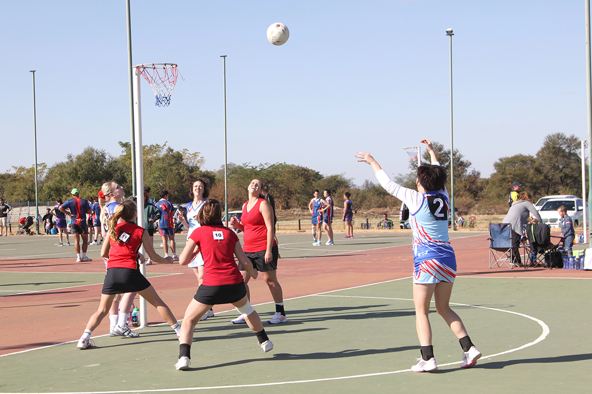 KORFBALL – ZASADY, HISTORIA I SPRZĘT POTRZEBNY DO GRY