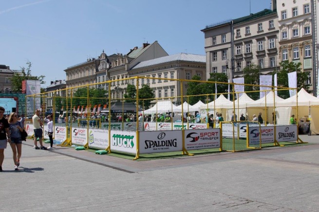 BOISKO DO MINI PIŁKI NOŻNEJ 22,00 X 12,00M - PRZENOŚNE (2)