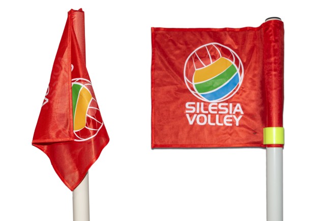 CHORĄGIEWKA Z LOGO KLUBU, CHORĄGIEWKA Z HERBEM KLUBU  (1)